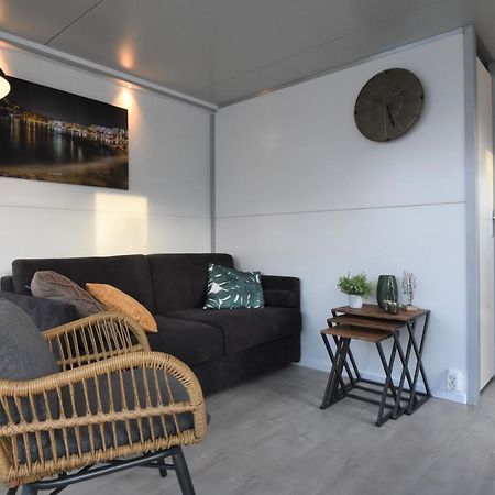 Tiny Floating House Ibiza Villa Maastricht Luaran gambar