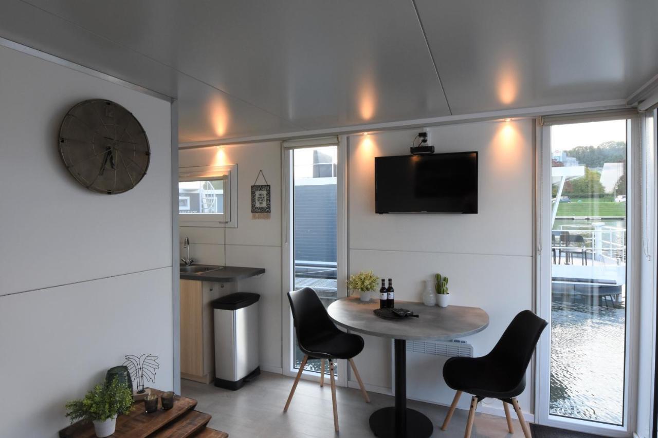 Tiny Floating House Ibiza Villa Maastricht Luaran gambar